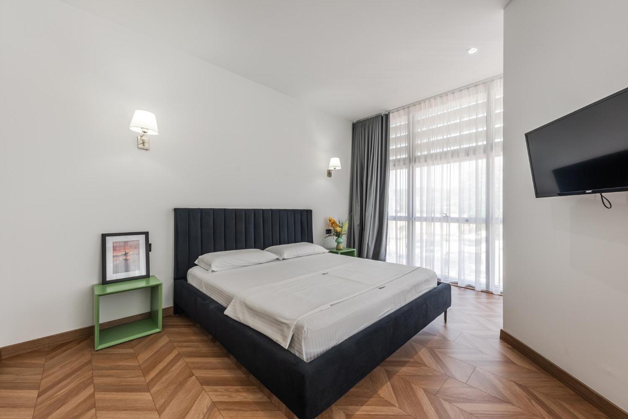 Polifonia City Loft By Kondo Stays Vlore Bagian luar foto